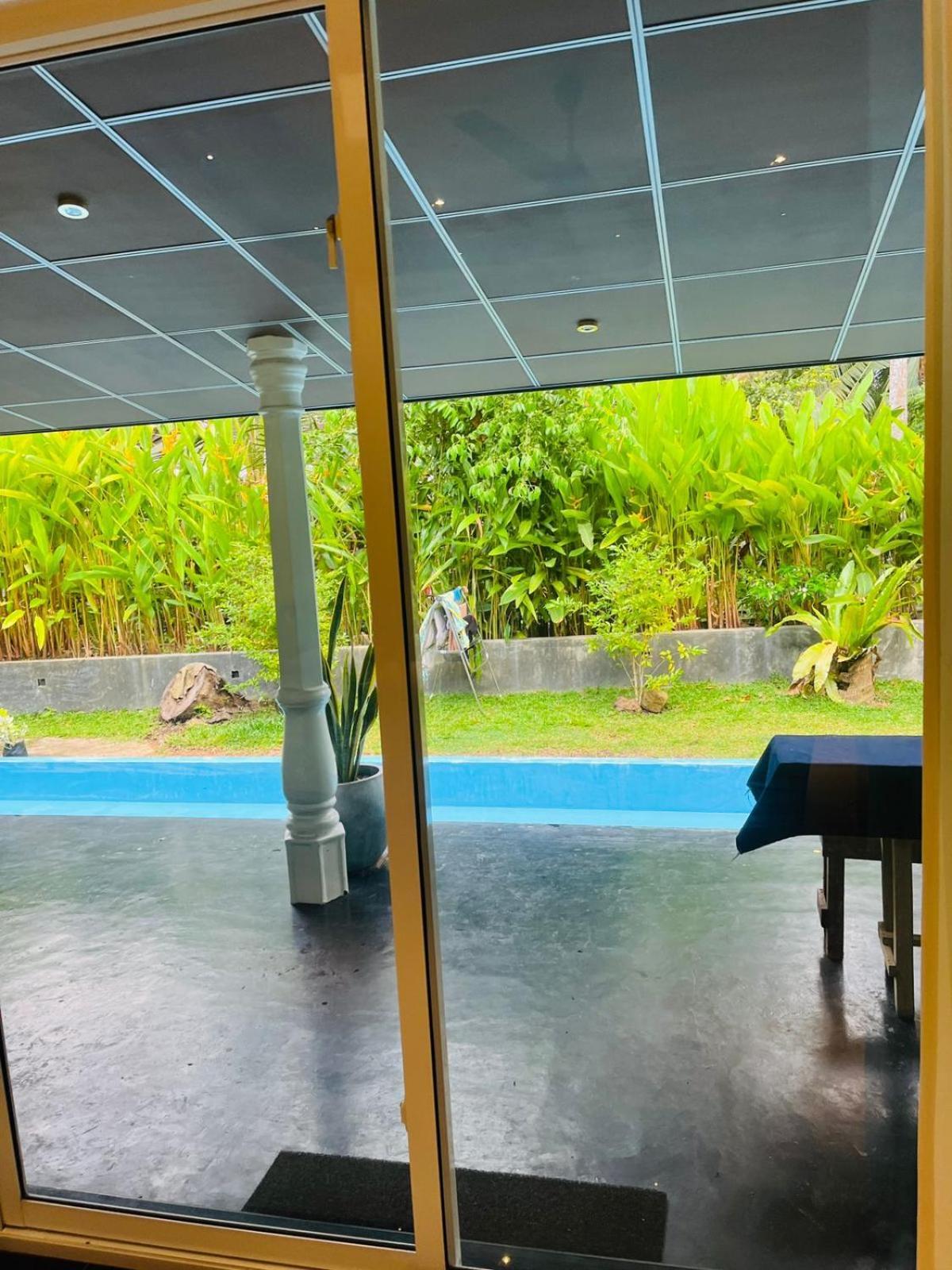 Susha 1ac Bedroom With 2non Ac Bedrooms * Hikkaduwa